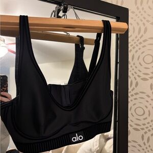ALO airlift leggings and bra- size small